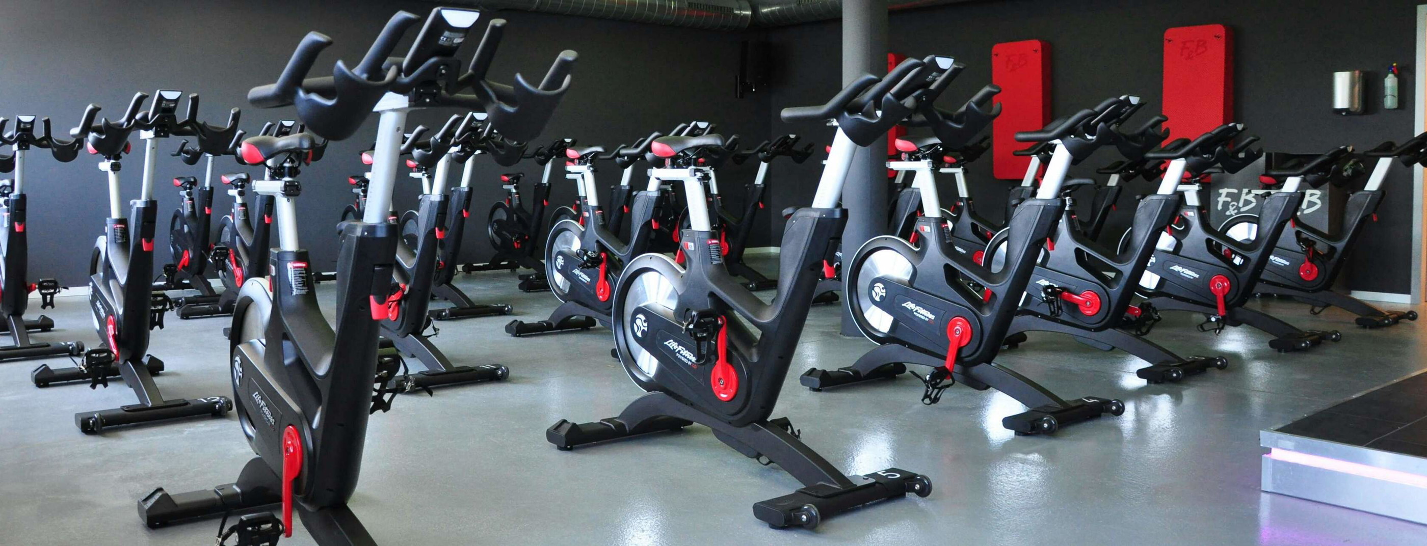 Le spinning pour débutants : la montée d'adrénaline ultime header image