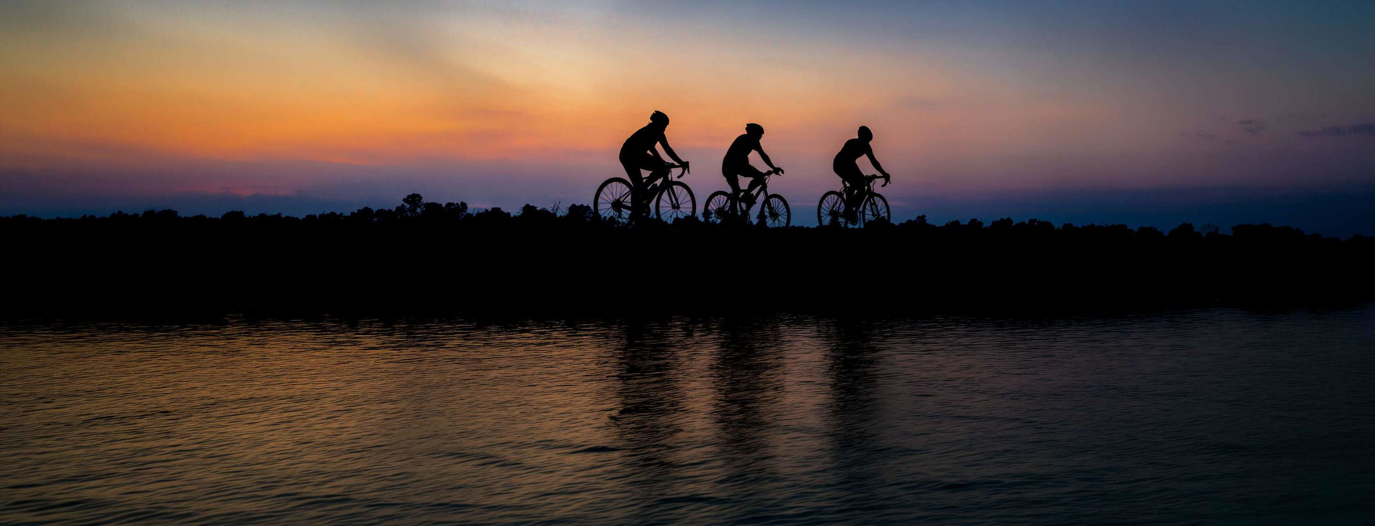 Faire du vélo la nuit : comment rester visible et en sécurité ? header image
