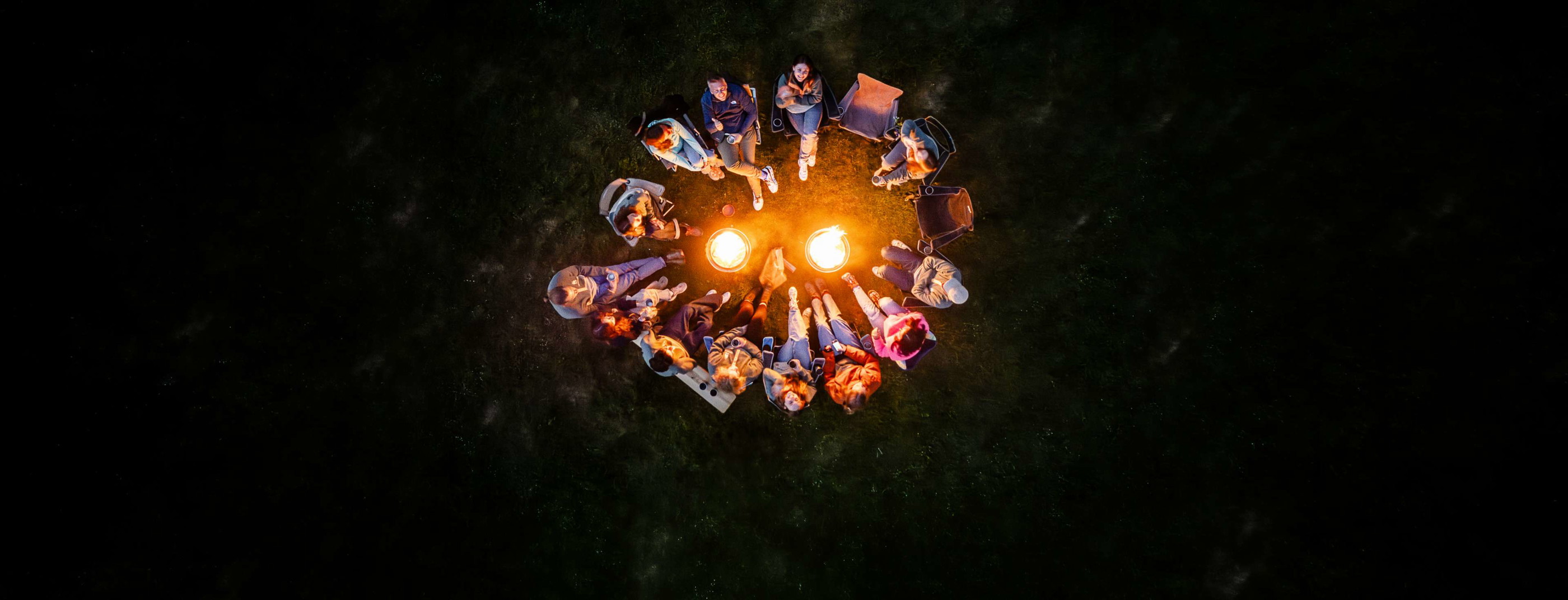 Een kampvuur maken: zo pak je het veilig aan