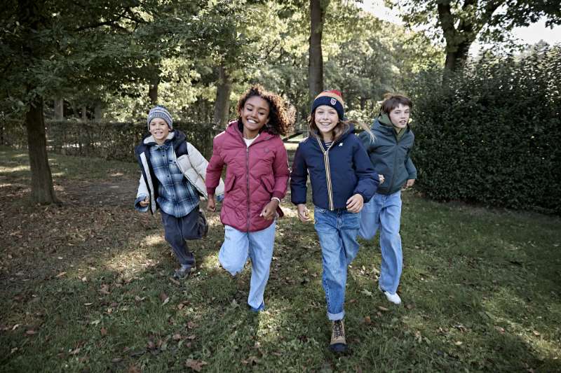 Comment garder vos enfants bien au chaud en hiver ? Découvrez le système des trois couches