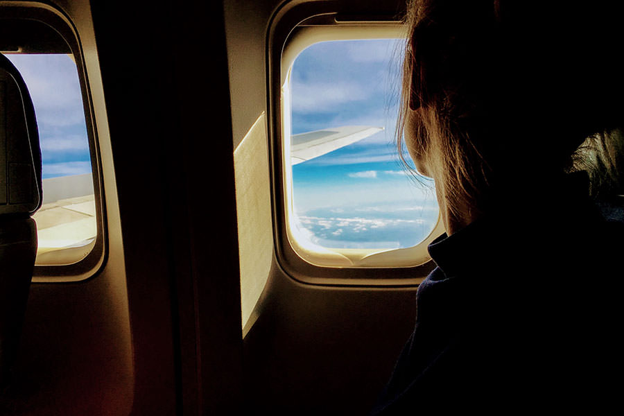 6 conseils pour mieux dormir dans l'avion